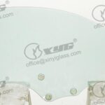 RH FRONT DOOR GLASS GREEN